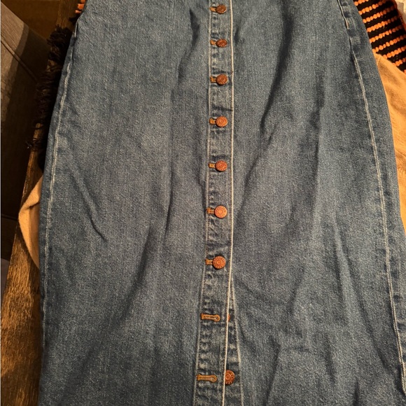 Madewell button down long denim skirt like new size 29 - Picture 2 of 3